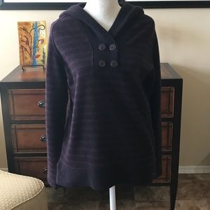 Mountain hardware  XlL hoodie EUD